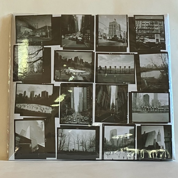 Top Loading Scrapbook - Picture 2 of 3